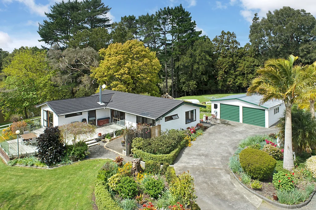 Glenbrook Goldilocks lifestyle: Picturesque and productive