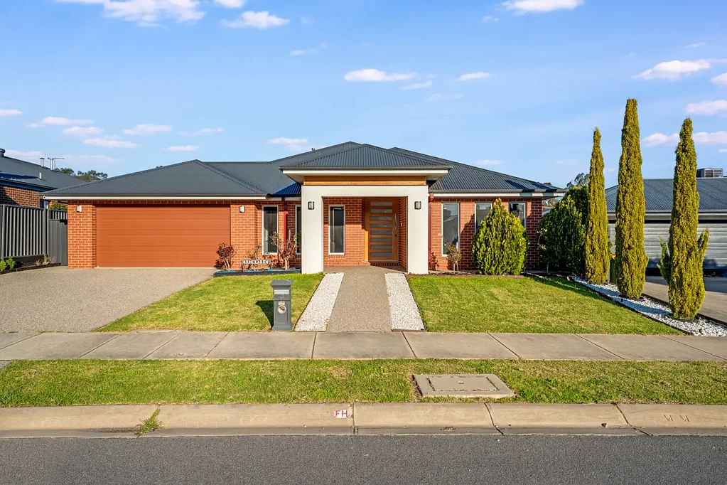 Thurgoona 4બેડરૂમ A Rare Custom-Designed Family Masterpiece on 828.8m2