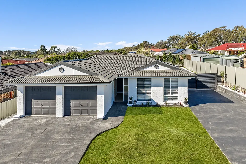 Worrigee 4 Slaapkamer SERIOUS SPACE, ENDLESS POTENTIAL AND OPPORTUNITY