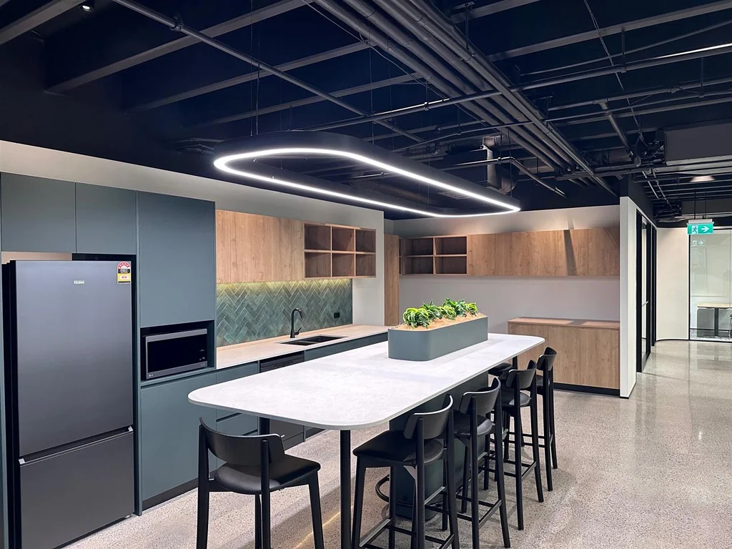 Auckland Central CBRE - IMMACULATE IN QBE CENTRE