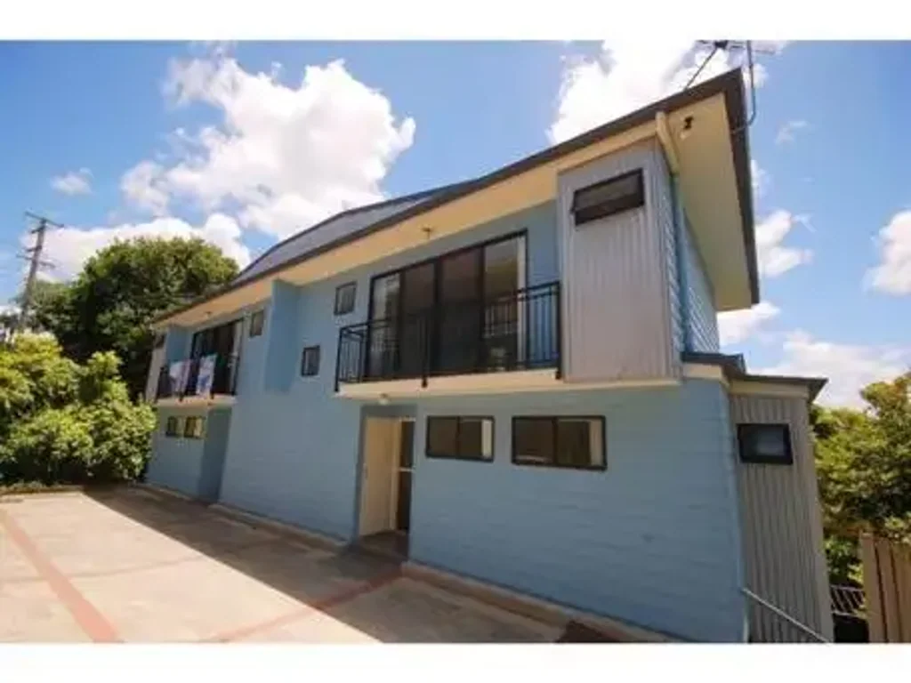 PERFECT FOR STUDENTS - CLOSE TO QUT KELVIN GROVE!