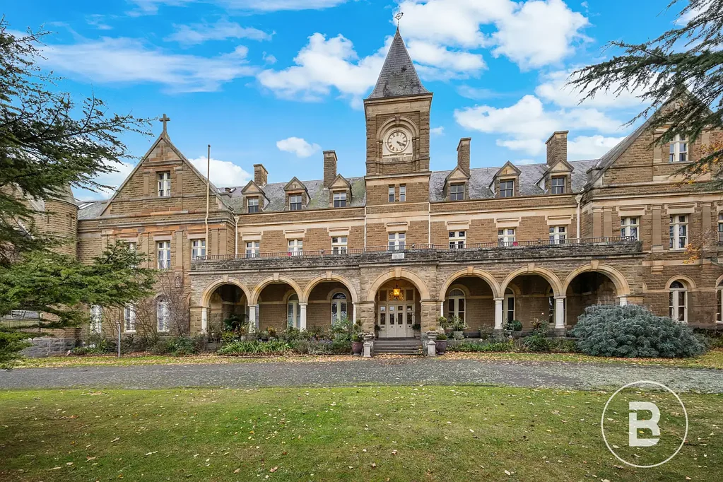 Wendouree 4Habitaciones ICONIC BELL TOWER LIVING IN A LANDMARK SETTING