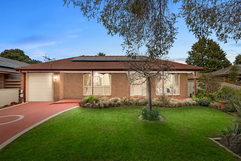 Cranbourne 4Phòng ngủ Generous Space for Effortless Family Living