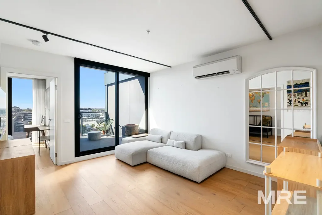 Large apartment in prime location