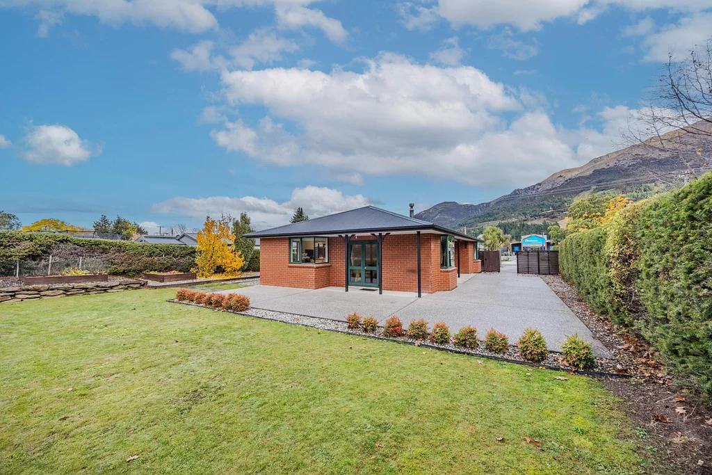 Lake Hawea 3房  Pop to the Shops, Wander to the Water