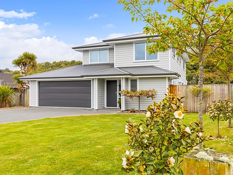 Kinloch 3房  Modern, Private & Well Located