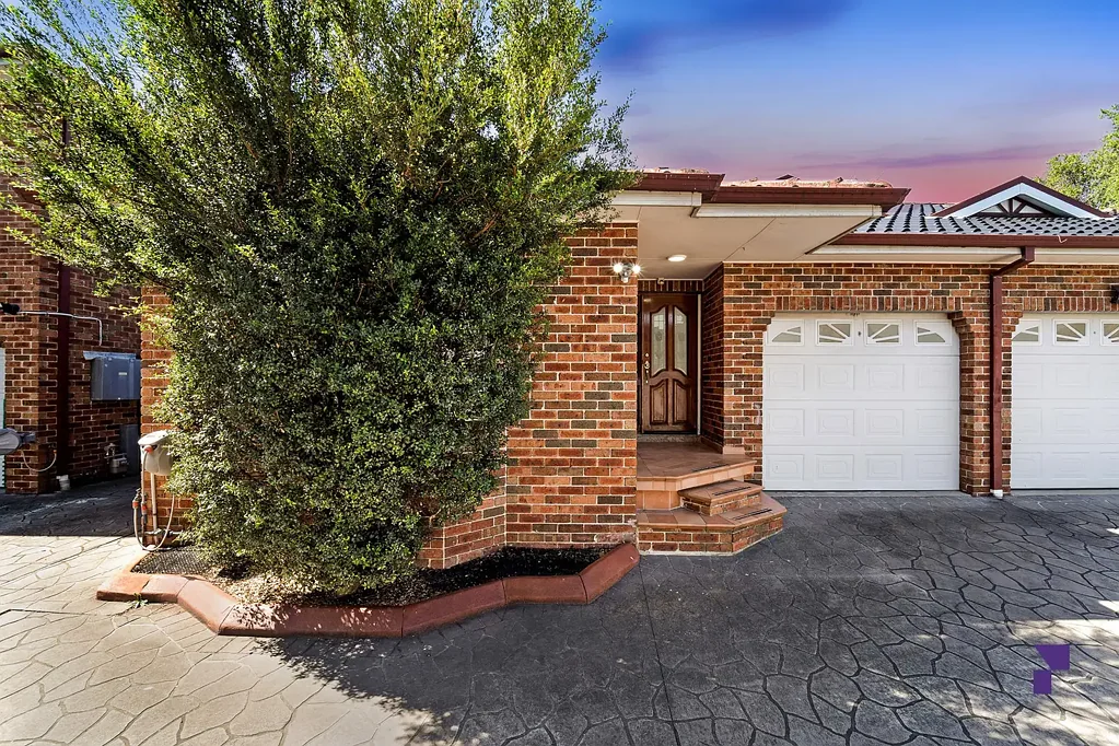 2/34 Jean Street, Greenacre, NSW 2190