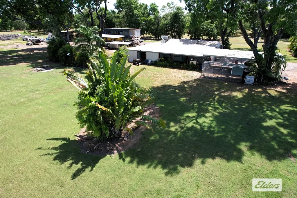Katherine 4房  River Side Gem with room to move, wide open gardens and so much more.