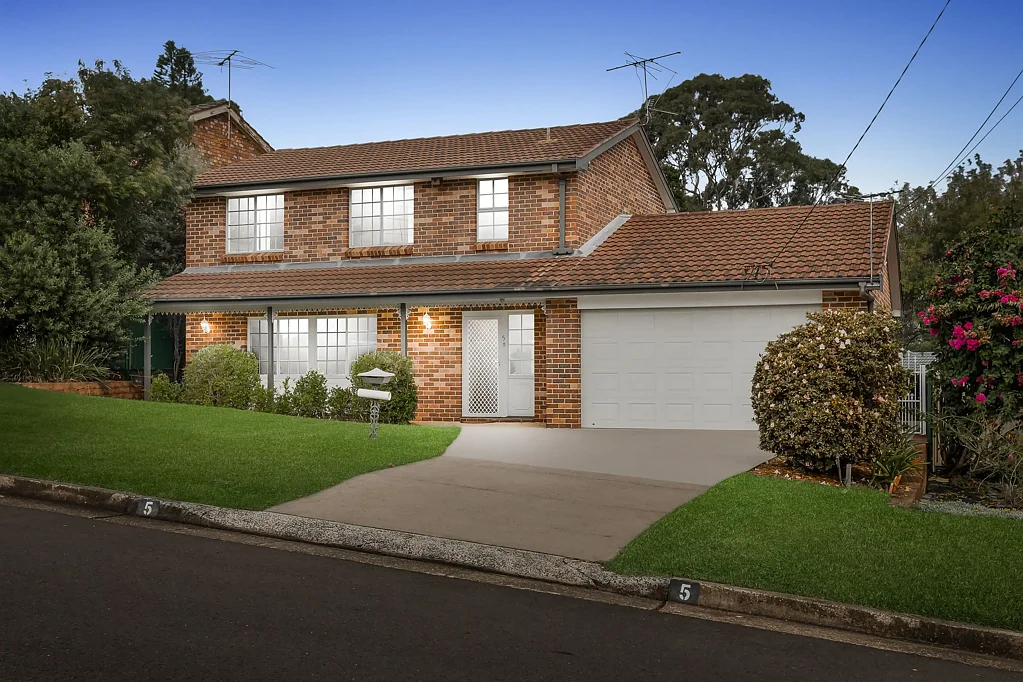5 Whitefriars Way, Winston Hills, NSW 2153