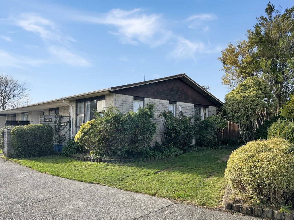 Freshly Updated Family Home In A Convenient Location