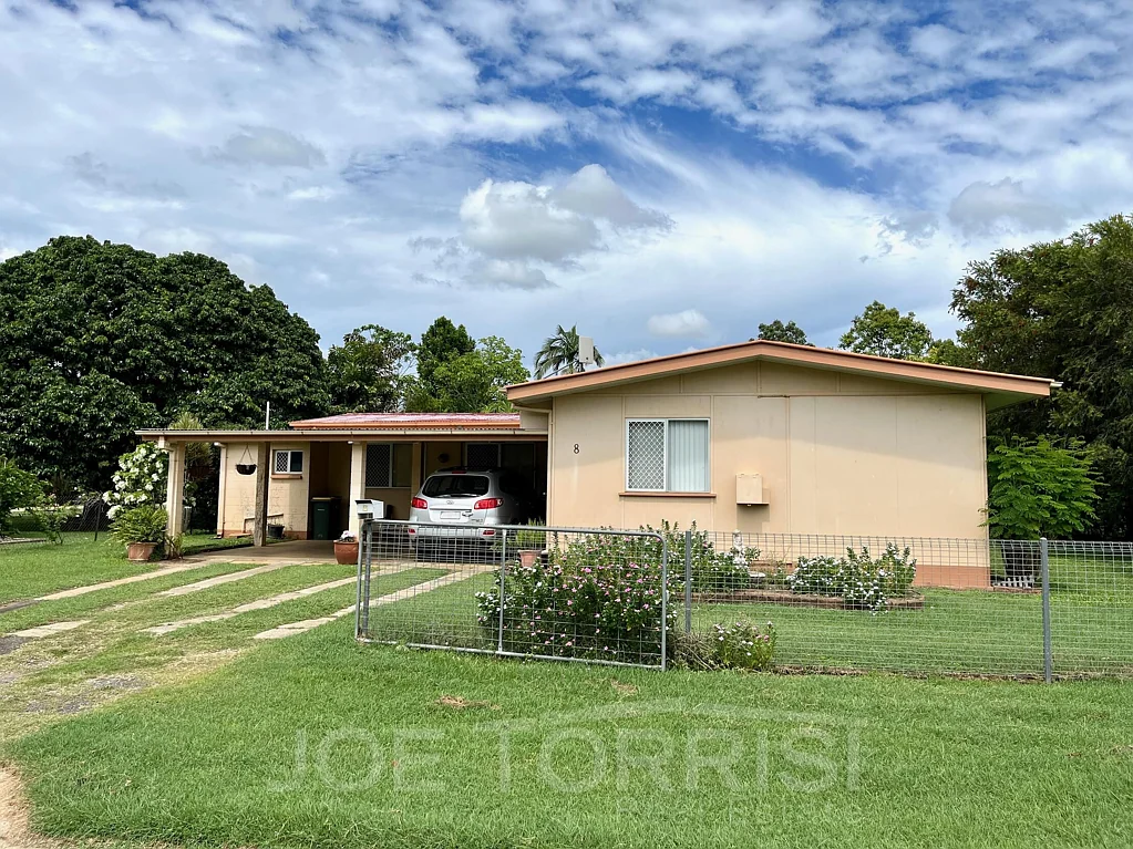 8 Beames Street, Mareeba, QLD 4880