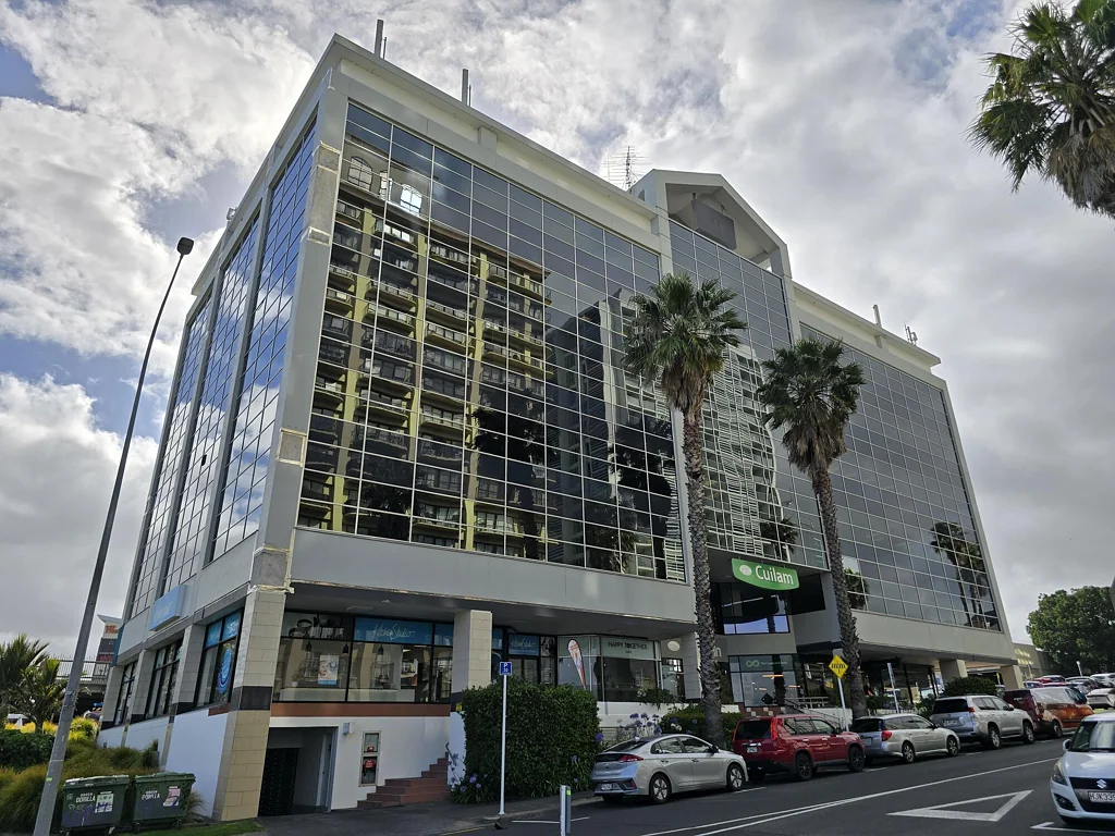 Manukau Professional office in Manukau Central