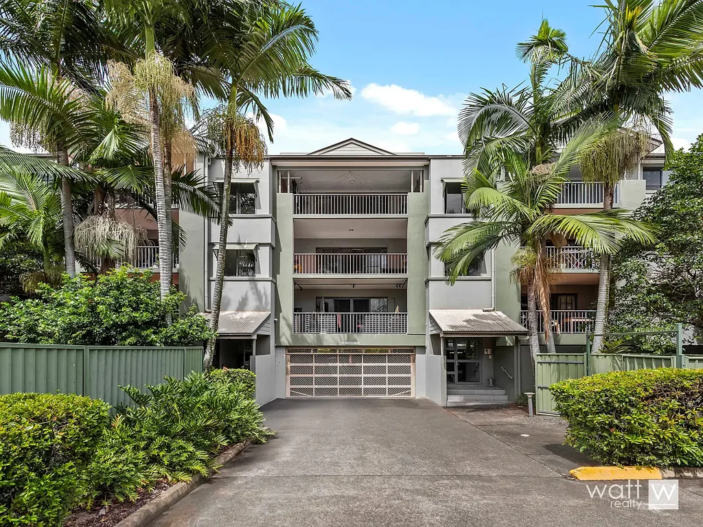 Welcome to your new home in Kangaroo Point!