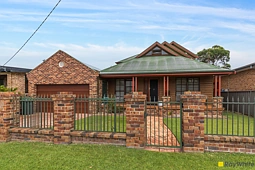 21 Dorrigo Avenue, Woonona