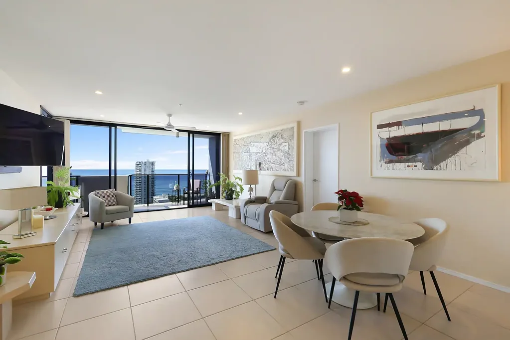 Broadbeach 3房  The Ultimate Broadbeach Lifestyle Awaits
