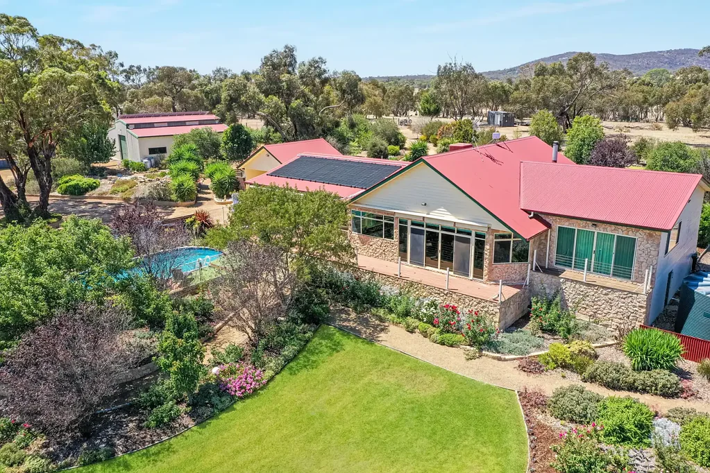 76 Liddell Rd, Bellellen, VIC 3381