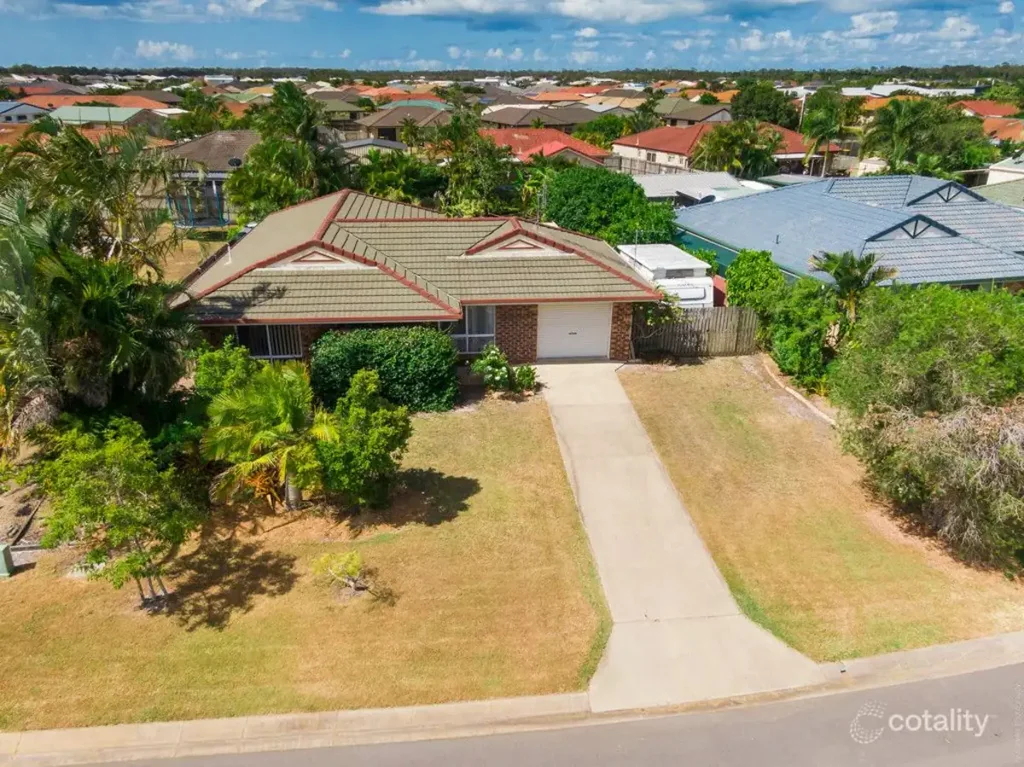 9 Elliot Court, Eli Waters, QLD 4655