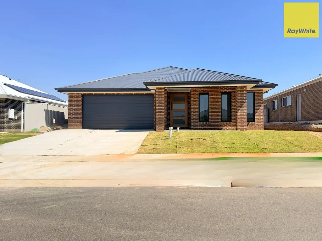 11 Birchall Crescent, Leneva, VIC 3691