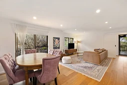 3/12 Queens Parade, Newport