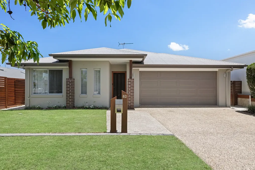 Thornlands 4 Bedroom STUNNING MODERN FAMILY HOME