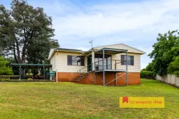 28 Wenonah Street, Gulgong