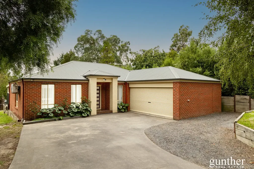 7 Omonia Drive, Badger Creek, VIC 3777