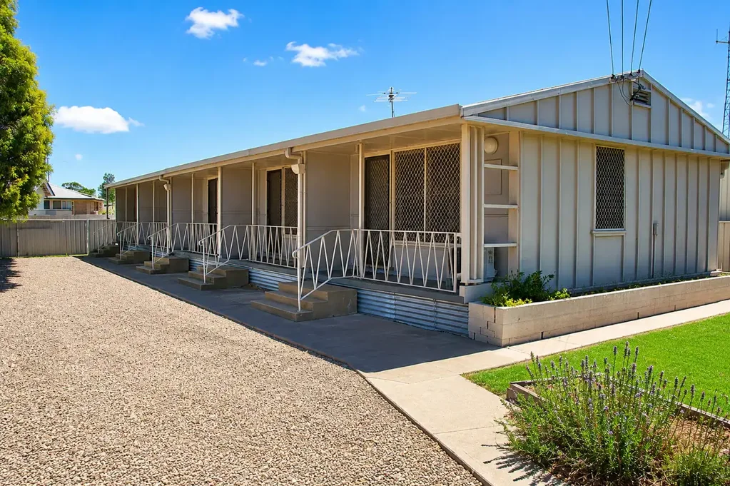 Furnished 1 bedroom in great location!