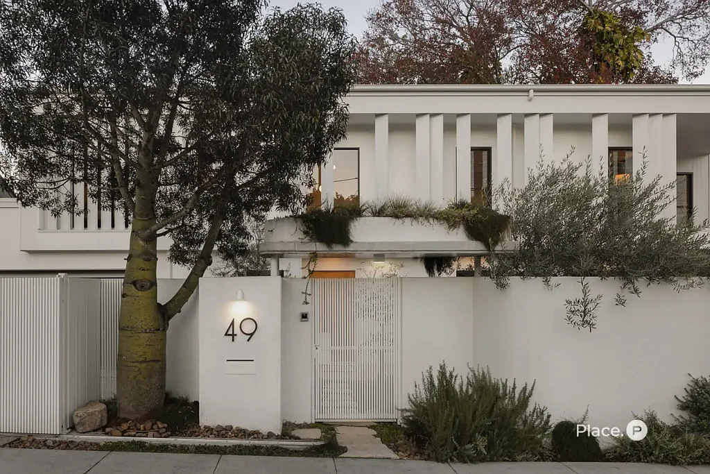 Holland Park 6房 Holland Park 尊贵 Lambs Estate 的现代家庭住宅 A Contemporary Family Residence in Holland Park's Prestigious Lambs Estate