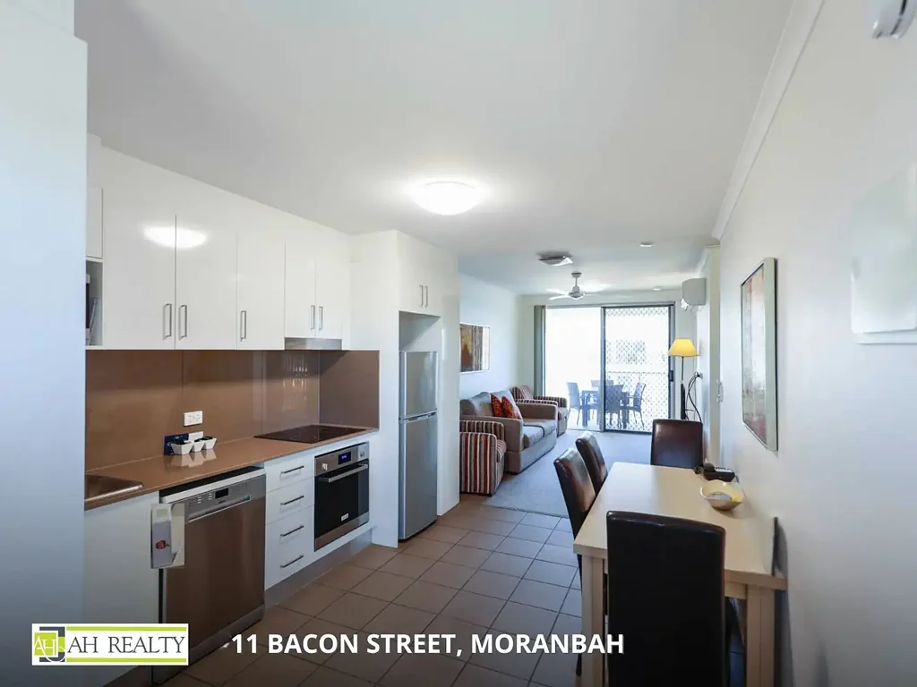 MODERN, EXECUTIVE ,FURNISHED 2 BED 2 BATH TO RENT - IN THE OAKS APARTMENTS