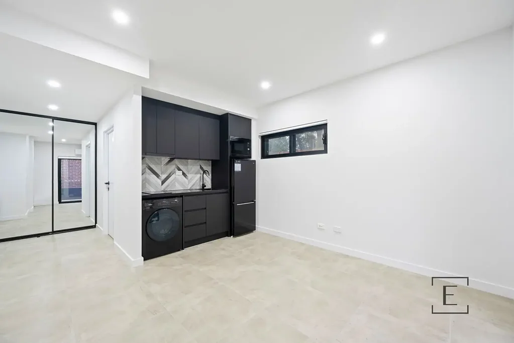 Luxury Studio - Where Comfort Meets Elegance