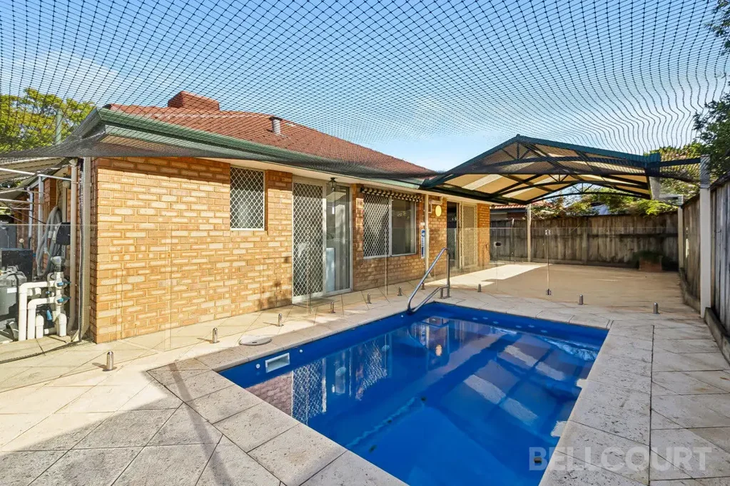 Ellenbrook 4Phòng ngủ Spacious Family Living with Poolside entertaining