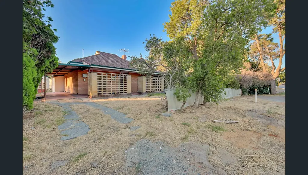 Conveniently Located Family Home in the Heart of Gosnells !!