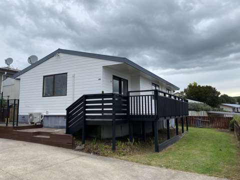 Charming 3-Bedroom Home Available in Welcome Bay