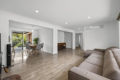 लिविंग रूम - 1 Tarongo Drive, Aspendale, VIC 3195