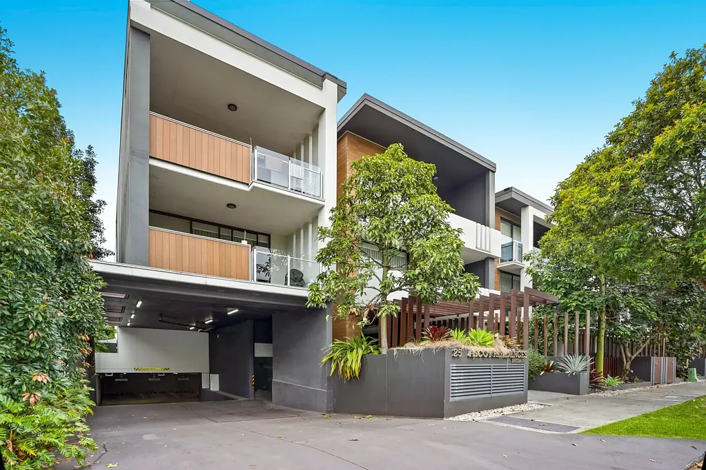 Ascot 2ਬੈੱਡਰੂਮ Sophisticated Ascot Living with Resort-Style Rooftop Amenities