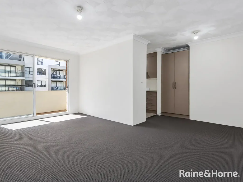 Parramatta 2Moenga CBD-Fringe Living or Smart Investment in the Heart of Parramatta