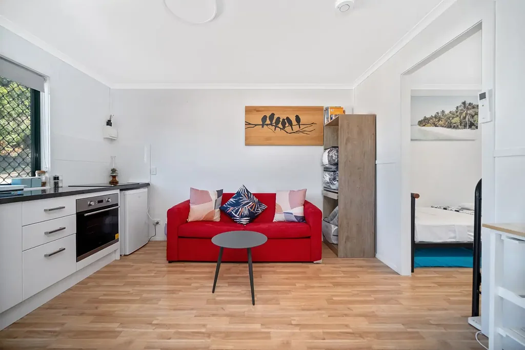 COASTAL COTTAGE FOR RENT - 1 Bedroom, All Bills Included!