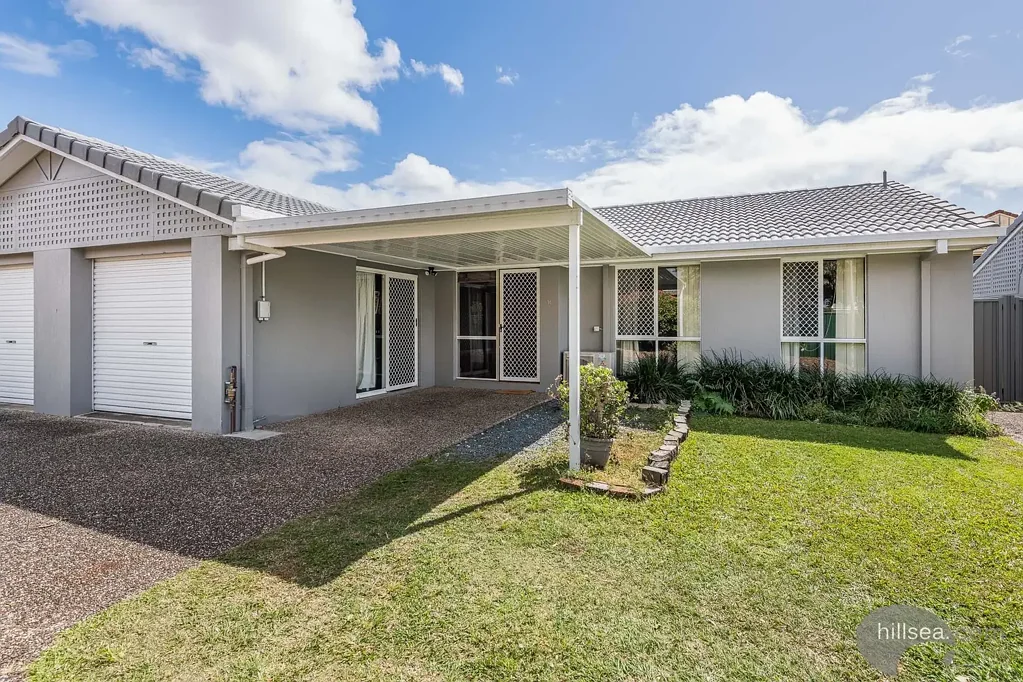 Runaway Bay 3Kwarto NORTH - FACING VILLA IN THE HEART OF RUNAWAY BAY