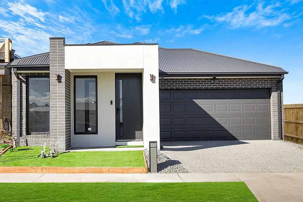 Mickleham 4બેડરૂમ Brand-New Family Home in Prime Mickleham Location