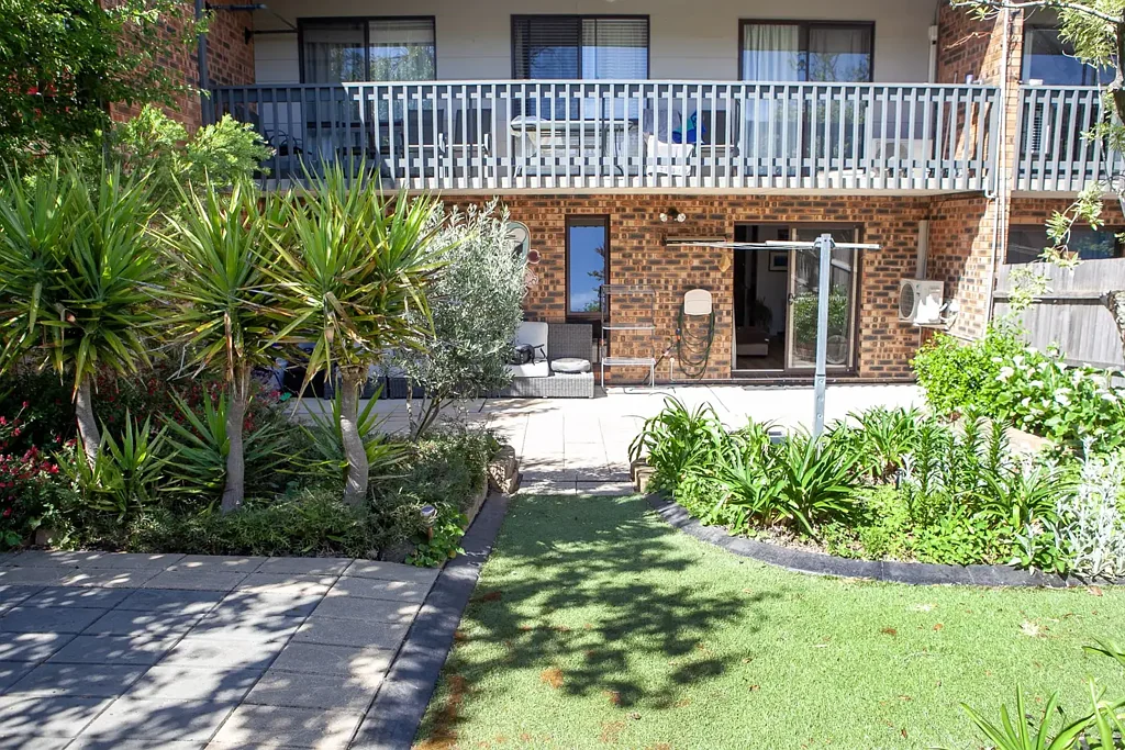 Wanniassa 2ਬੈੱਡਰੂਮ Prime Wanniassa Position | Guaranteed Income | Private Courtyard Oasis