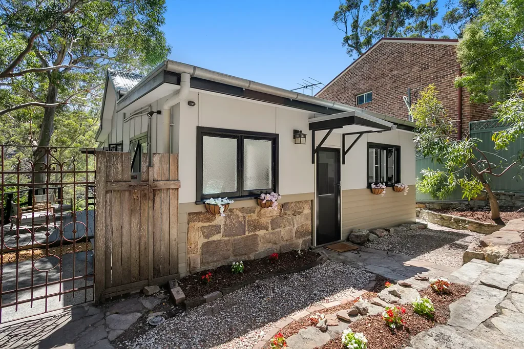 4 Ellesmere Road, Gymea Bay, NSW 2227