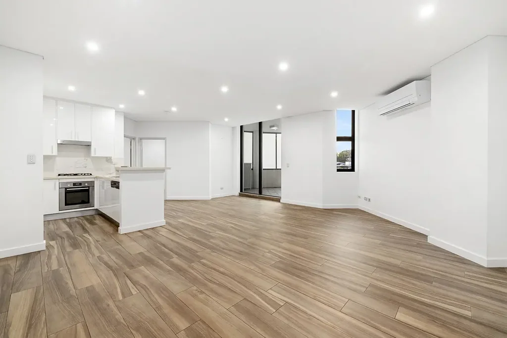 Modern Two-Bedroom Apartment in Prestigious Acacia Gardens