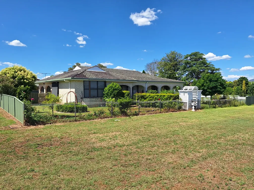 22 Gordon Street, Aberdeen, NSW 2336