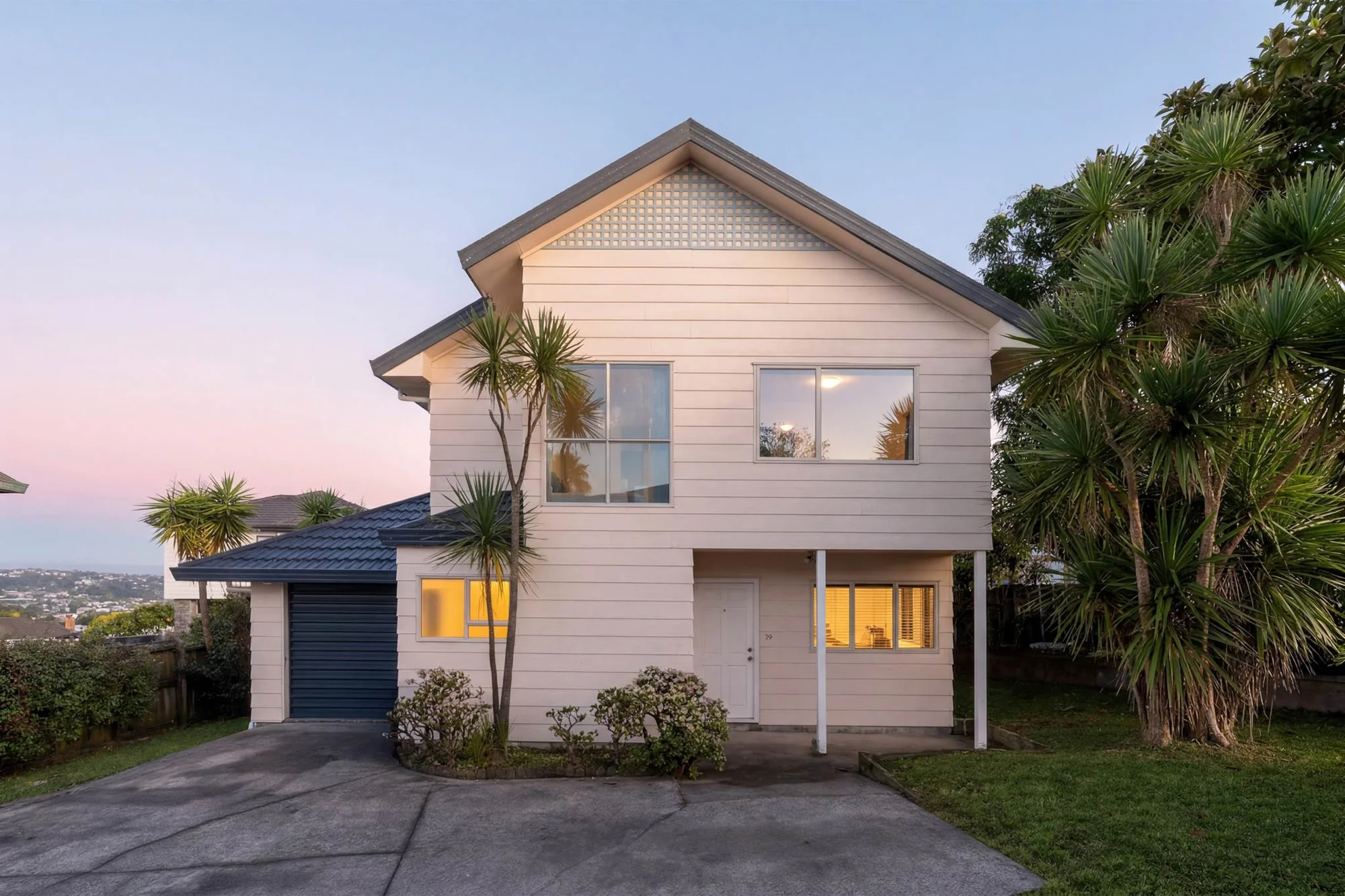 3 Beds House In Glenfield