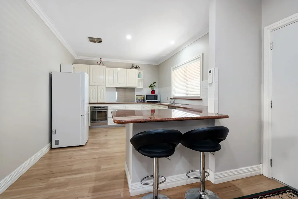 Boulder 2غرفة نوم A Rare Listing! Modern, Low-Maintenance and has a 8m x 6m Shed w/ Access!