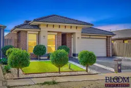 8 Barmera Way, Truganina