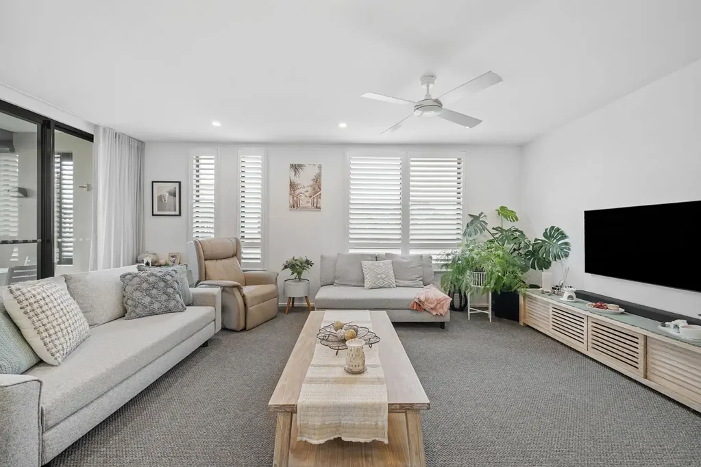 Robina 3ਬੈੱਡਰੂਮ Refined Elegance with Unrivalled Hinterland Views