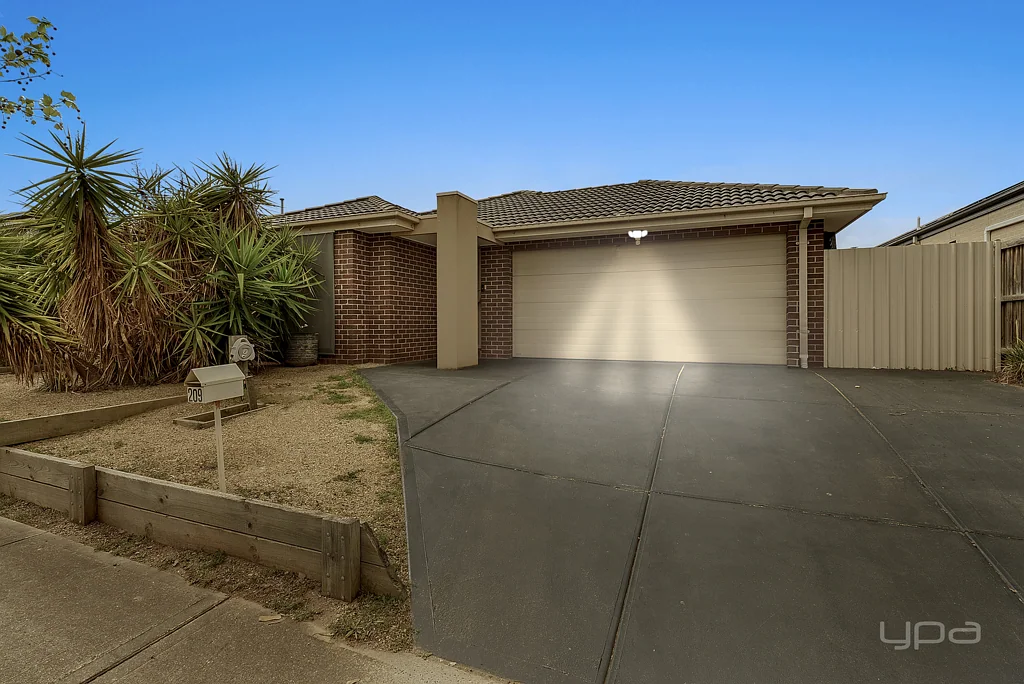 209 Botanica Springs Boulevard, Brookfield, VIC 3338