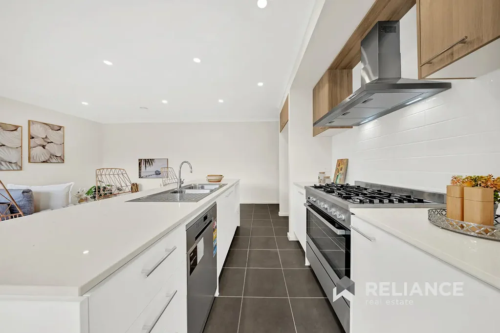18 Madeleine Way, Wyndham Vale, VIC 3024