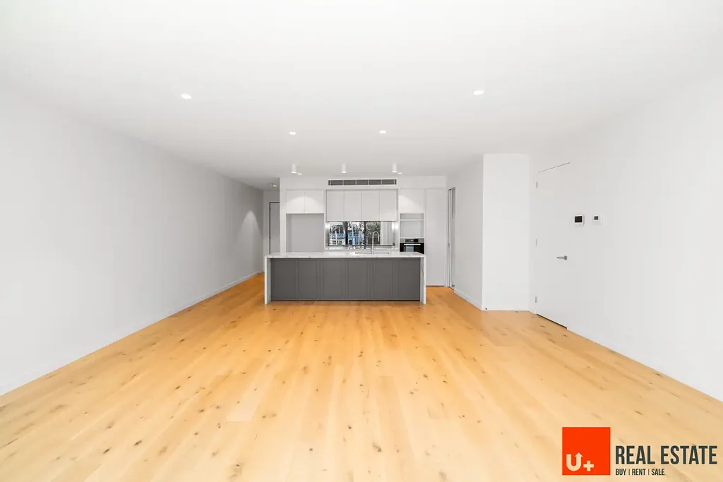 Luxury 3-Bedroom Townhouse with Premium Upgrades